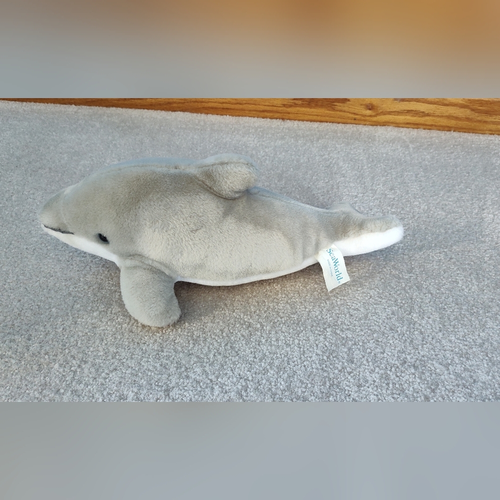 Sea World Dolphin Plush Stuffed Animal - EUC - Picture 2 of 4
